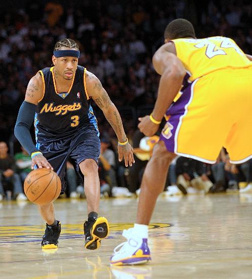 竞争激烈的 竞争激烈的