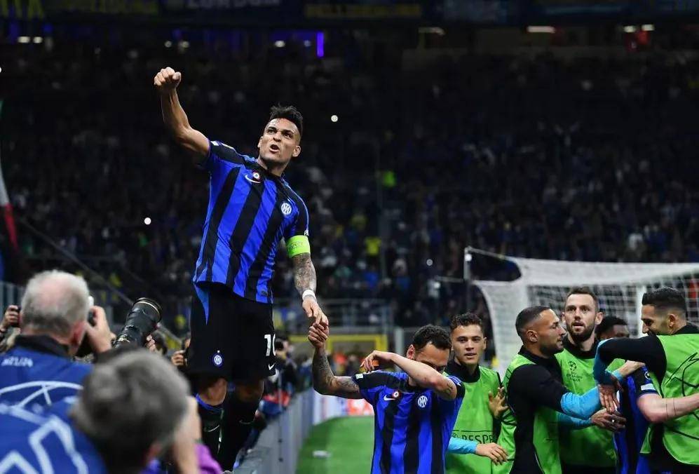 我们不仅看 我们不仅看