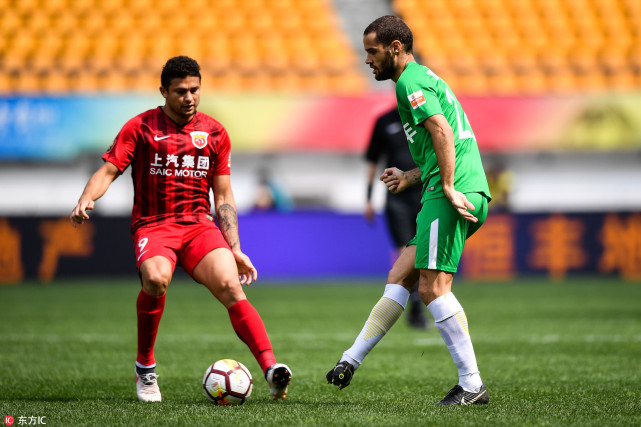 他们通过科 他们通过科