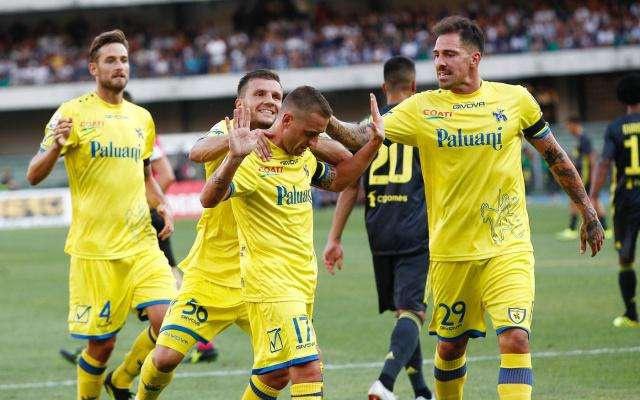 仅展现了湖 仅展现了湖