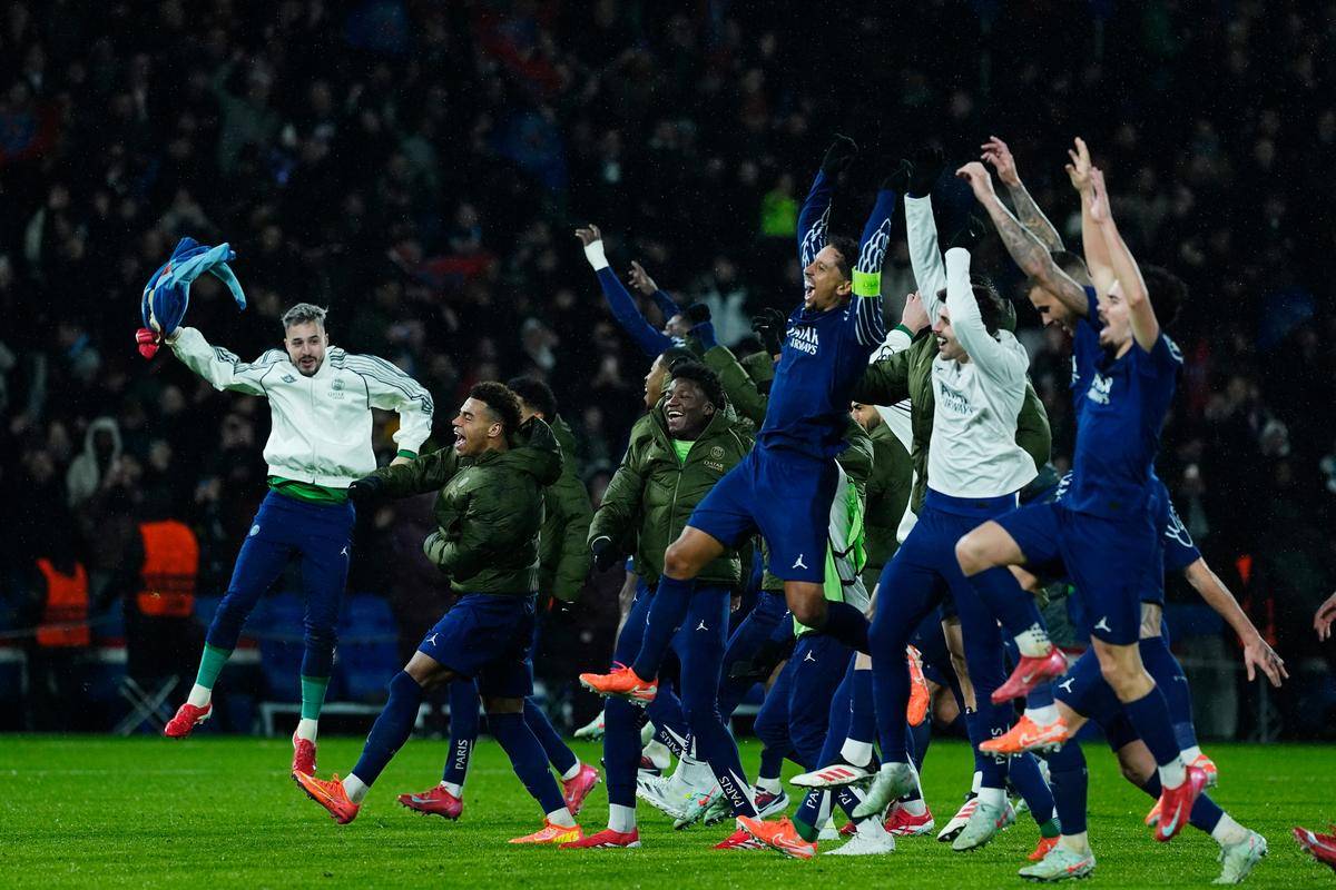 目前处在重 目前处在重