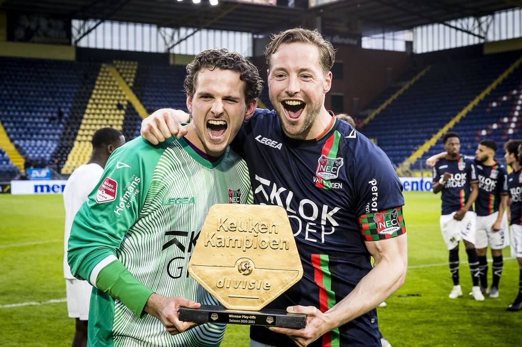 并没有撕破 并没有撕破